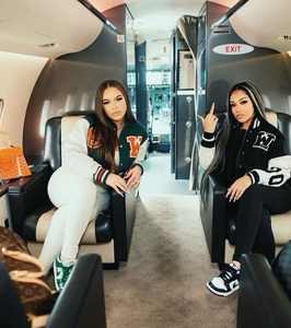 Veste de baseball universitaire en laine 100% pour hommes coupe ajustée de qualité supérieure broderie de logo personnalisable vente en gros de rue personnalisable - Product Image 4