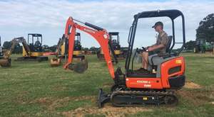 Mini-excavatrice compacte d'occasion KX018-4 avec moteur de 16,6 CV - Product Image 6