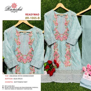 Derniers modèles indiens traditionnels modernes Costume pakistanais prêt à l'emploi pour la fête disponible à un prix abordable - Product Image 2