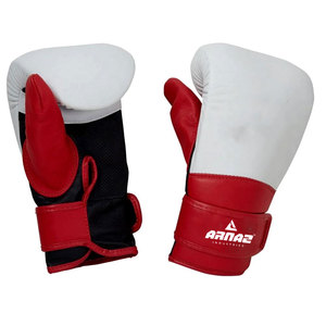 Guantes con acolchado amortiguador y cierre seguro, con acabado impecable y ajuste cómodo para las manos - Product Image 5
