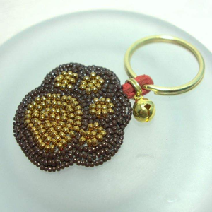 Porte-clés élégant avec broderie perlée à la main Porte-clés en perles de rocaille de conception unique Motif floral avec conception personnalisée acceptée - Product Image 5