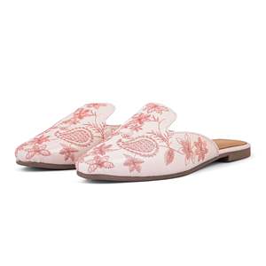 รองเท้าสีชมพูพร้อมดีไซน์เปิดหลัง - Product Image 3