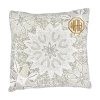 Housse de coussin artisanale en perles argentées et blanches, motif floral mandala, taie d'oreiller de luxe avec travail miroir pour canapé, lit