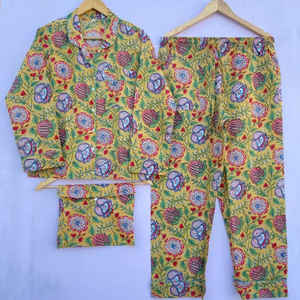 Ensemble de pyjama en coton respirant Chemise de pyjama longue Tenue de fête nuptiale Ensemble de pyjama confortable Pyjama de nuit Ensemble de pyjama floral Coupe ajustée Été - Product Image 1