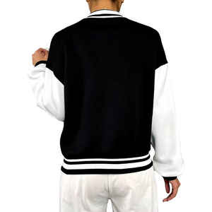 Veste de baseball pour femmes Veste universitaire pour femmes à manches longues Veste Letterman pour femmes en laine et polyester brodés de qualité supérieure - Product Image 4