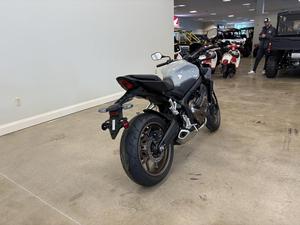 มอเตอร์ไซค์ใหม่ CB650R E-Clutch ปี 2025 พร้อมส่งมอบแล้ว - Product Image 5