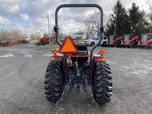 Kubota L2501 40HP 4WD Rueda Tractor Cargador frontal Descuento Maquinaria agrícola de segunda mano Motor Bomba de engranajes Caja de cambios - Product Image 4
