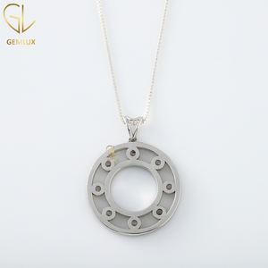 Novedades Diseño clásico Colgante de diamante flotante Collar de diamante de moissanita de corte redondo de oro sólido para mujer - Product Image 2