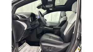 Voiture d'occasion certifiée LHD/RHD d'occasion pour yota Sienna XSE FWD 7-Passenger 2025 - Product Image 6