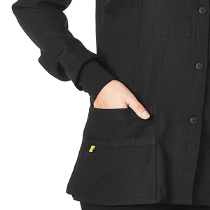 Blouse médicale sportive pour femme, modèle 2024, personnalisée, à boutons, en sergé Spandex/Polyester, haute qualité, uniforme médical OEM - Product Image 6