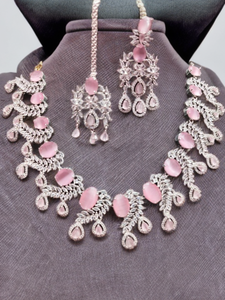 Conjunto de Collar y Aretes de Piedras para Mujer de la Mejor Calidad, con Joyería Antideslustre de Larga Duración para Fiestas, Hecho en India - Product Image 3
