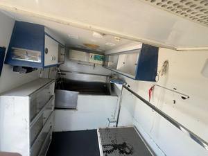 Nouveautés pour le marché mondial 2018 Peugeot Boxer 2.2L Diesel – Services de toilettage mobile pour animaux de compagnie - Product Image 3