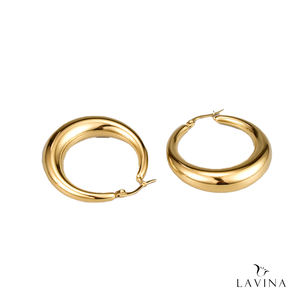 Boucles d'oreilles créoles tendance imperméables en acier titane plaqué or 18 carats, design personnalisable, unisexe - Product Image 5