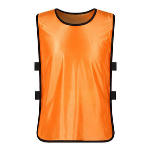 Bavoirs d'entraînement d'équipe pour le football jeunes mesh scrimmage pinnies gilet de gymnastique respirant pour la pratique du maillot de football - Product Image 4
