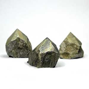 Meilleure qualité pyrite naturelle cristal tour Point baguette brute pierre de guérison amour or Quartz cluster obélisque minéral pour la décoration - Product Image 1