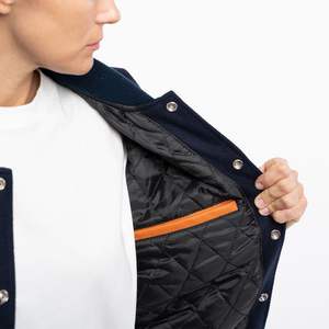 Veste de sport pour femme sur mesure en laine bleu royal et manches en cuir orange brûlé, respirante - Product Image 4