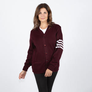 Unisexe personnalisé tricoté col en V Cardigan rayé boutons universités en gros décontracté hiver femmes pull avant Logo décoration - Product Image 1