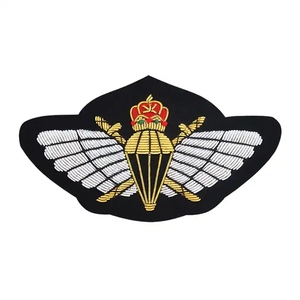 Insignia de bordado de alambre de lingotes Último diseño Venta caliente Insignias bordadas hechas a mano - Product Image 3