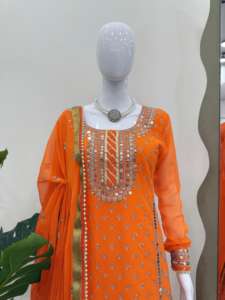 Ensemble de couture en fausse georgette avec paillettes complexes et manches supplémentaires et dupatta assorties Elite Designer Fashion - Product Image 3