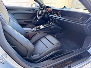 Porsche 911 Carrera 4 GTS Coupé 2025, Moteur 6 cylindres en ligne turbocompressé de 3,6 litres, Moteur électrique - Product Image 5
