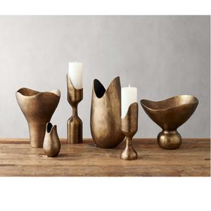 Candelabro de Latón y Aluminio Hecho a Mano, Estilo Moderno con Acabado Premium, Decoración de Hogar de Alta Gama - Product Image 5