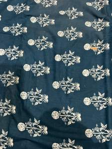 Tissu en coton biologique 100% Cambric, robe pour filles, imprimé floral indien à la main, matière légère et douce, vêtements, quilting - Product Image 2