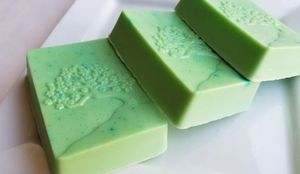 Jabón de menta Etiqueta privada Jabón de menta antiacné El blanqueamiento orgánico aporta una sensación fresca que toca la piel - Product Image 6