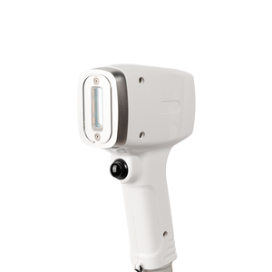 ELECTROCOD Mango de Láser de Diodo Profesional 808nm 600W 12 barras 50 Amperios 4 Tamaños de Punto Diferentes con Enfriamiento de Zafiro para Depilación - Product Image 1
