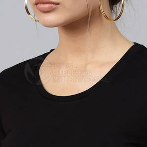 เสื้อยืดครอปทรงหลวมสีทันสมัยสำหรับผู้หญิง คอกลม เสื้อยืดครอปสีดำสำหรับผู้หญิง เสื้อครอปสำหรับผู้หญิง - Product Image 5