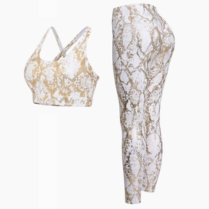 Ensemble de Yoga élastique taille haute pour femmes soutien-gorge sans couture réversible personnalisable Legging respirant à impact élevé Options de grande taille meilleur - Product Image 3