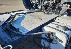 Cabeza Tractora Usada de Grado Industrial Premium de Alta Calidad R500 4X2 con Personalización OEM/ODM Disponible para Exportación - Product Image 5