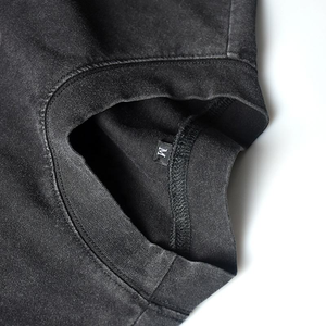 Ensemble d'été personnalisé pour homme 2025 – T-shirts et shorts décontractés effet délavé, vieilli et imprimé silicone style vintage - Product Image 5