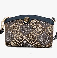 Pochette souple à fermeture éclair brodée tendance pour un style ethnique moderne par Tradebyd