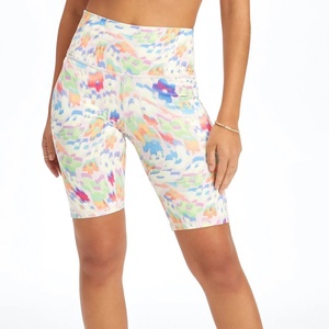 Vente en gros de shorts d'entraînement respirants à taille haute élastique personnalisés pour femmes, shorts de gymnastique décontractés avec poches à impression numérique - Product Image 6