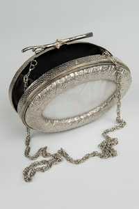 Bolso de Mano Metálico de Lujo Inspirado en Diseñadores para Mujer, Bolso de Noche Único y Perfecto con Correa de Cadena, Moda de Lujo - Product Image 6