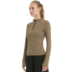 T-shirt de yoga léger pour femme à col montant et demi-zip, idéal pour les activités sportives en extérieur, la course et la gym - Product Image 6