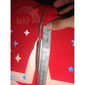 เสื้อฮู้ดดี้ผู้ชายแบบซิปเต็มตัว พิมพ์ลายนูน 3 มิติ ดีไซน์สั่งทำพิเศษ คุณภาพสูง สไตล์ใหม่ ปี 2026 ผ้าฝรั่งเศสเทอร์รี่คอตตอน พร้อมโลโก้ 3 มิติ ปิดคลุมทั้งใบหน้า - Product Image 5