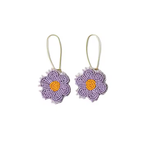 Pendientes bordados con cuentas de semillas de joyería de moda de la India, pendientes multicolores hechos a mano para mujeres y niñas de la India - Product Image 5
