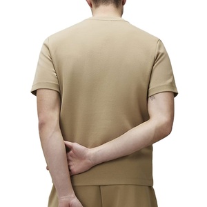 T-shirt pour homme en toile de soie/coton respirant à séchage rapide, coupe classique, design personnalisé OEM/ODM, vente en gros pour l'été - Product Image 6