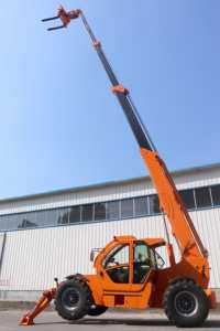 新型4WDブームフォークリフト、コンパクト小型ディーゼルテレハンドラー、5トン積載量、悪路走行対応、販売中 - Product Image 4