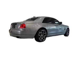 Véhicule d'occasion SUV Ultra-Luxe Grand Format 2024, 4.1-6L Atmosphérique 563HP Propulsion Arrière Premium 7 Places Automatique R18 Tissu - Product Image 4