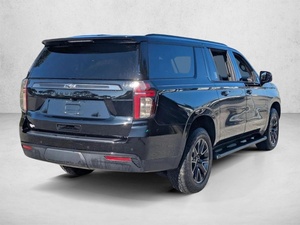 BEST-SELLER! Véhicule personnel SUV SuburbanZ71 V-8 4.X.4 A/T d'occasion 2022 - Product Image 5