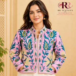 Chaqueta de algodón acolchada de terciopelo tejida a mano con bordado Suzani para mujer |   Estilo Bohemio Invernal, Floral, Vintage, Étnico, Diseño Indio - Product Image 6