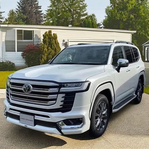 Toyota Land Cruiserr 2023/2024 | SUV todoterreno de alto rendimiento con características modernas de lujo | Disponible en LHD/RHD - Product Image 3