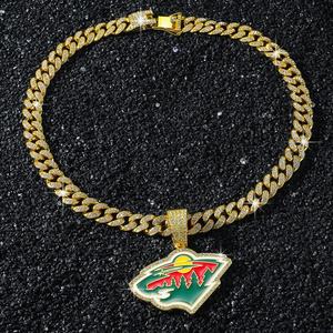 Pendentif de hockey sur glace de style hip-hop en forme de bouclier, entièrement en moissanite, plaqué argent rhodié, championnat du Minnesota Wilderness - Product Image 5