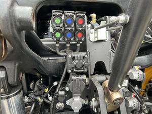 Tracteur JCB Fastrac 4220 2023 à vendre - Product Image 6