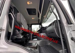 Camion benne basculante d'occasion Mercedes-Benz Arocs 3245 8x4 Euro 5 Diesel, conduite à gauche, poids lourd, diesel robuste, modèle 2018 - Product Image 6