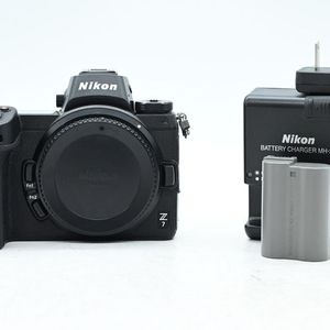 Meilleurs appareils photo numériques Z7 sans miroir nouvellement assemblés 45.7MP avec flash à 3 objectifs, STUDIO WMATTBOX - Product Image 6