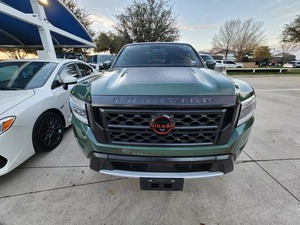 รถกระบะ PRO-4X 4 ประตู ขับเคลื่อน 4 ล้อ 5.0 ฟุต แบบแค็บ  ใช้งานมาอย่างดี - Product Image 6