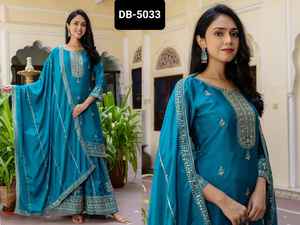 Vêtements ethniques indiens fantaisie Chinon matériel Salwar Kameez costume avec broderie séquence conception travail avec travail lourd Dupatta ensemble - Product Image 3